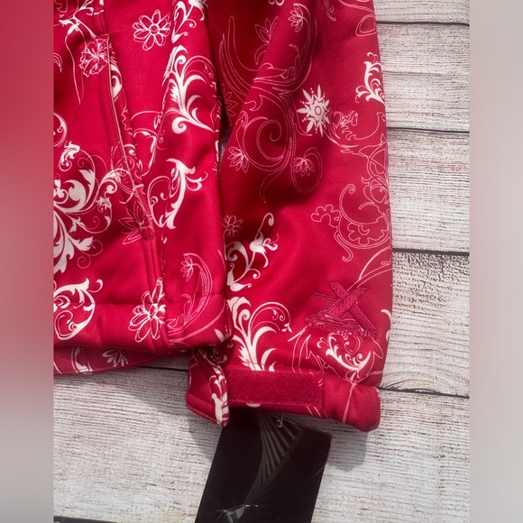 NWT ZeroXposur Performance Hoodie Girls M size 10-12
100% Polyester - Picture 8 of 9